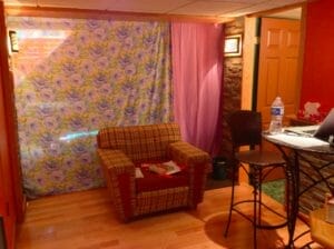 My main living quarters for the week (plus a futon). Click for a larger image!